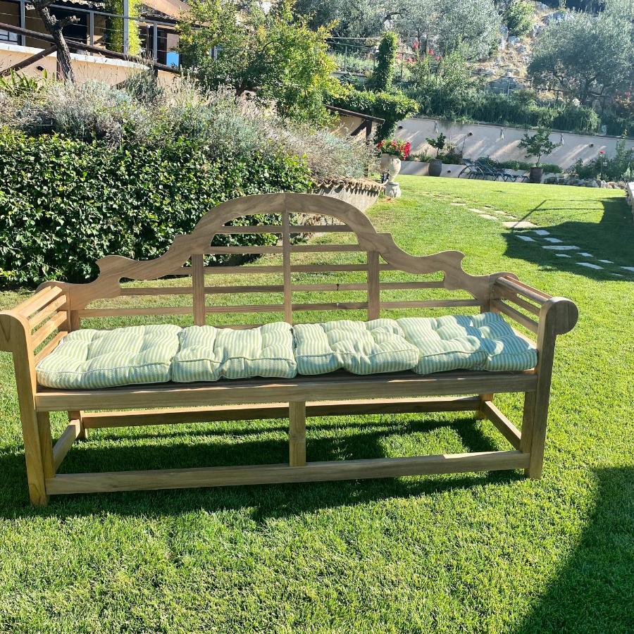 Casale San Pietro Bed & Breakfast Анани Екстериор снимка