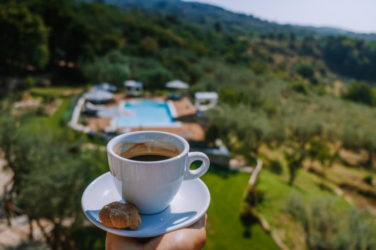 Casale San Pietro Bed & Breakfast Анани Екстериор снимка