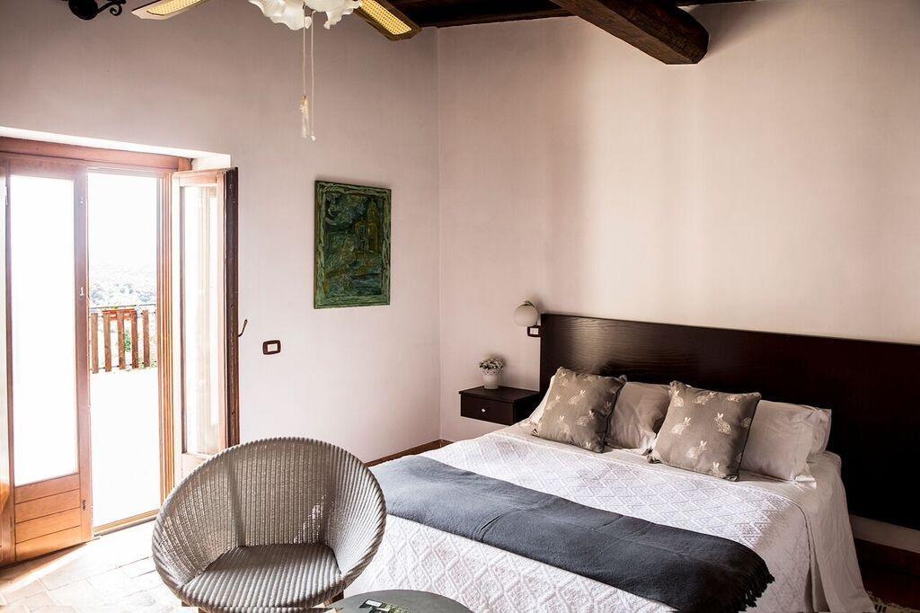 Casale San Pietro Bed & Breakfast Анани Екстериор снимка