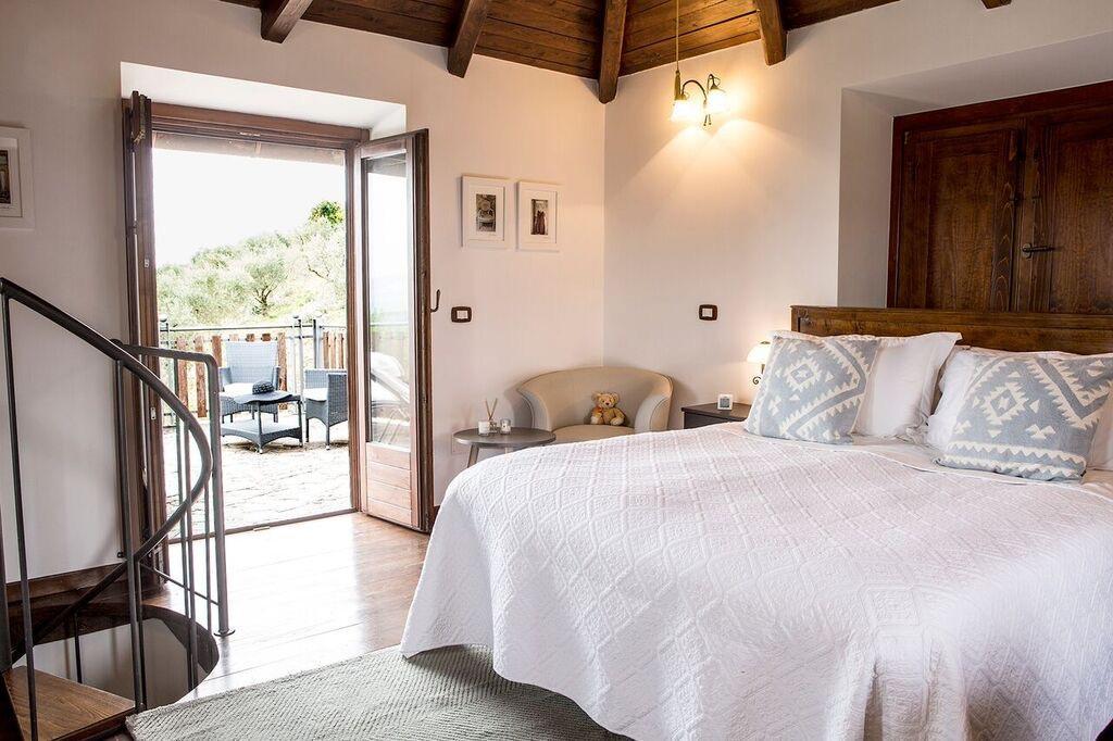 Casale San Pietro Bed & Breakfast Анани Екстериор снимка