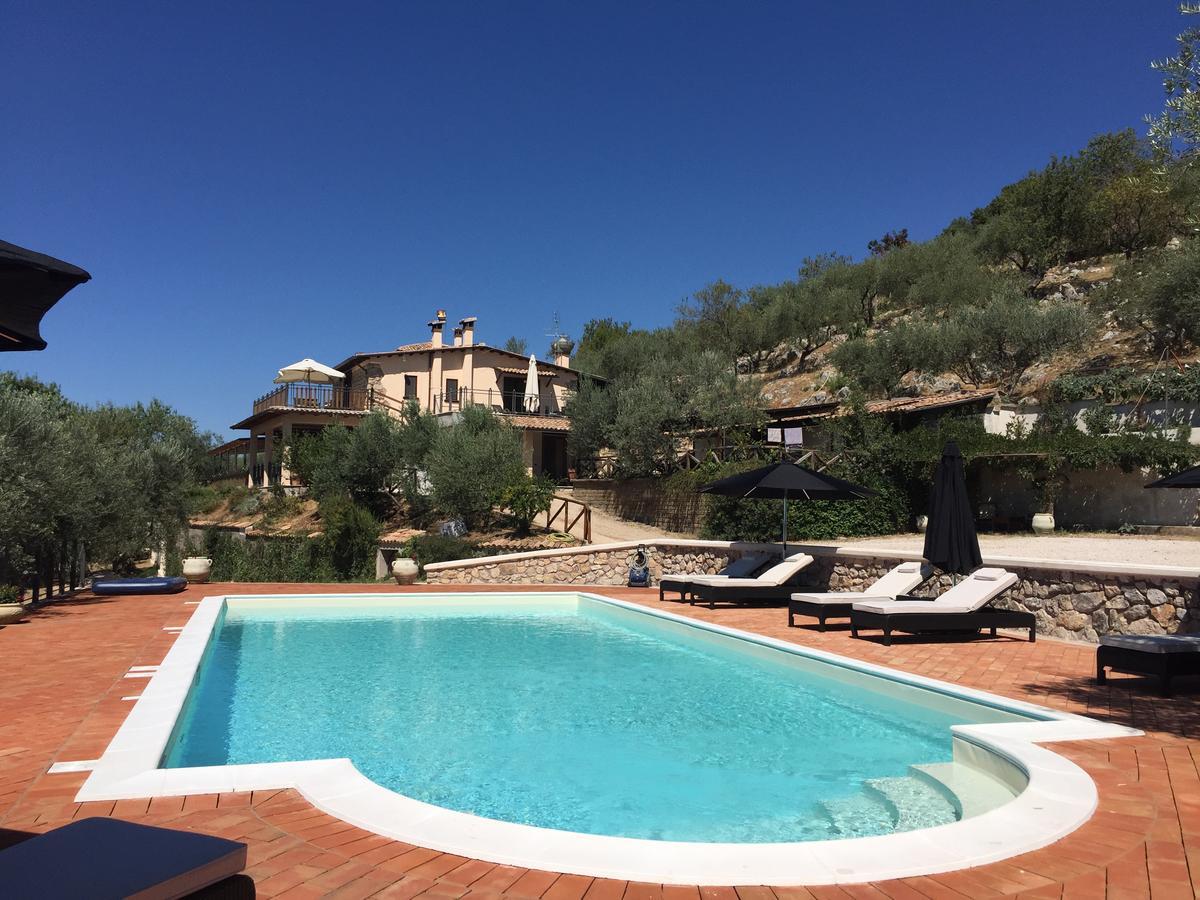 Casale San Pietro Bed & Breakfast Анани Екстериор снимка