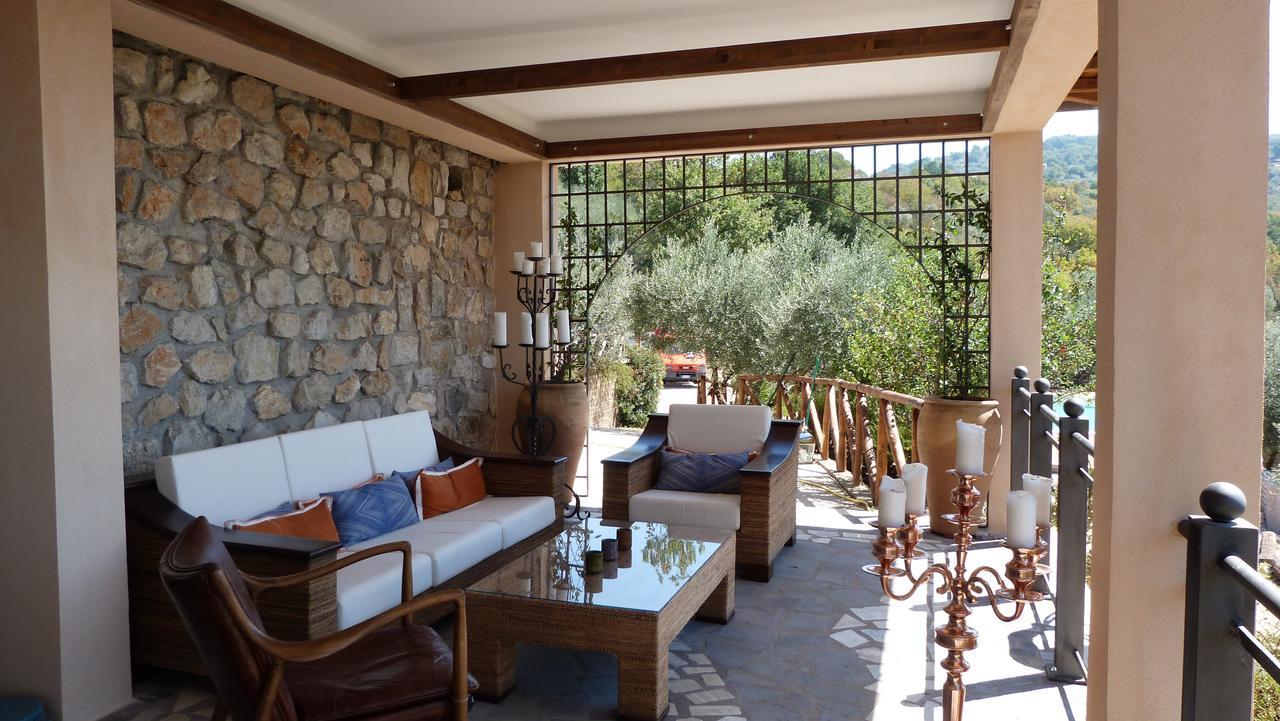 Casale San Pietro Bed & Breakfast Анани Екстериор снимка