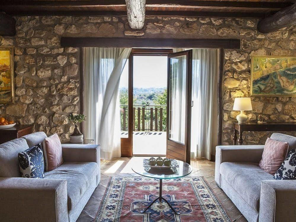 Casale San Pietro Bed & Breakfast Анани Екстериор снимка