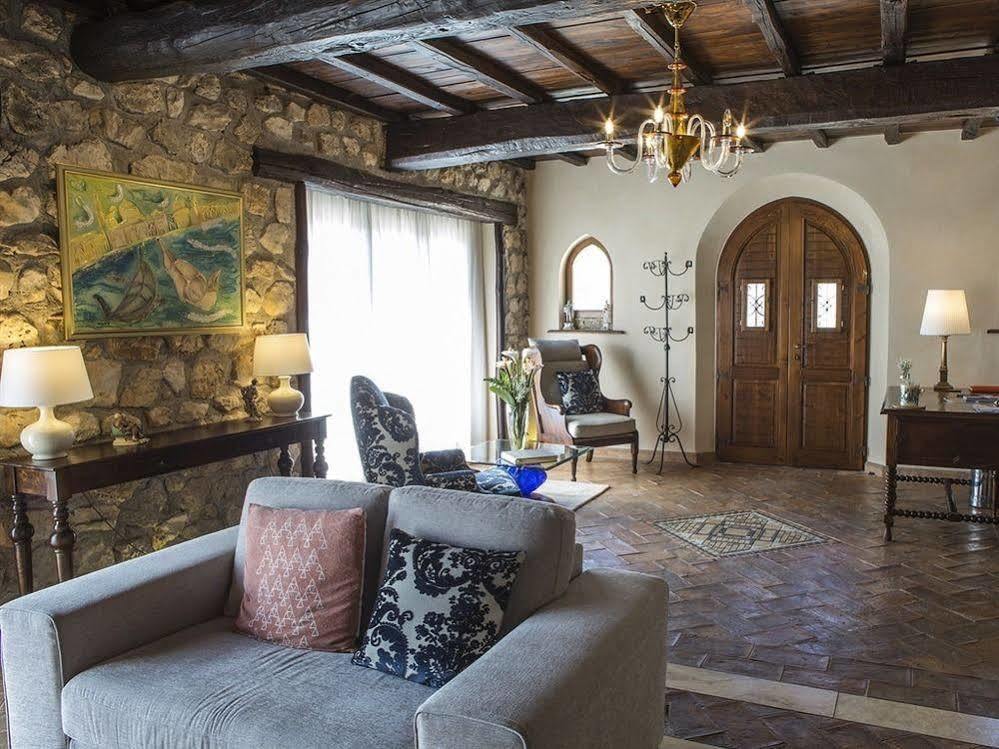 Casale San Pietro Bed & Breakfast Анани Екстериор снимка